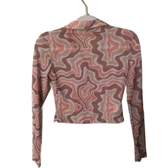 The Kript Retro Sheer Top - Picture 2 of 6